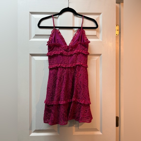 Lovers & Friends Pink Lace Mini - Picture 3 of 3